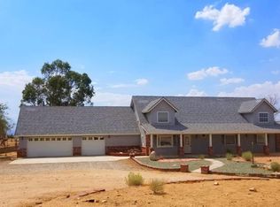 9450 Bella Vista Rd, Apple Valley, CA 92308