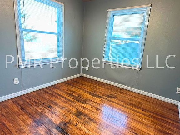 4th image of 2904 NW 19th St