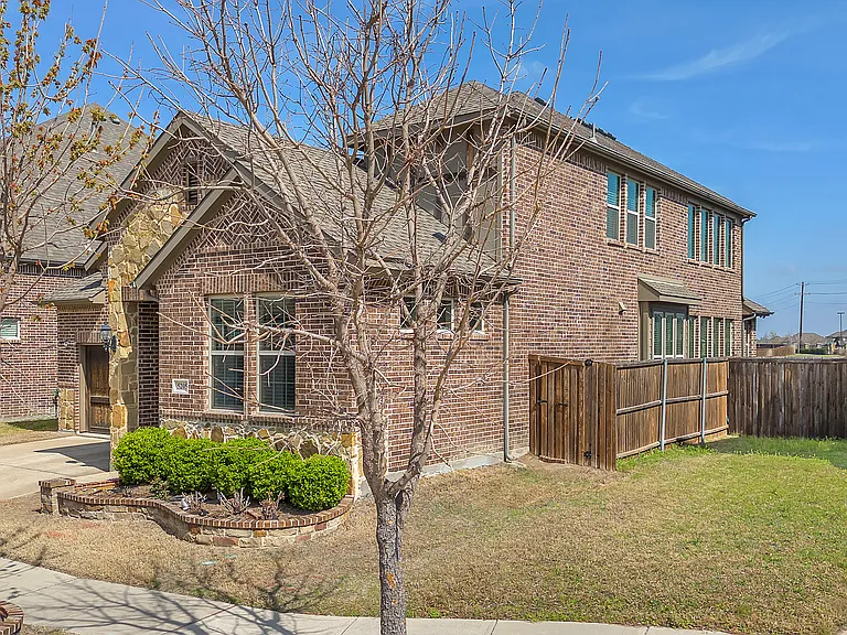 5205 Canary Pl — Photo 4