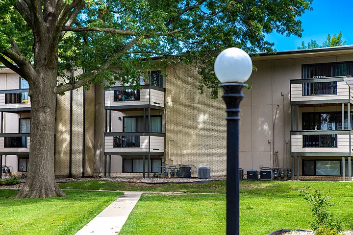 Park Lane — Photo 4