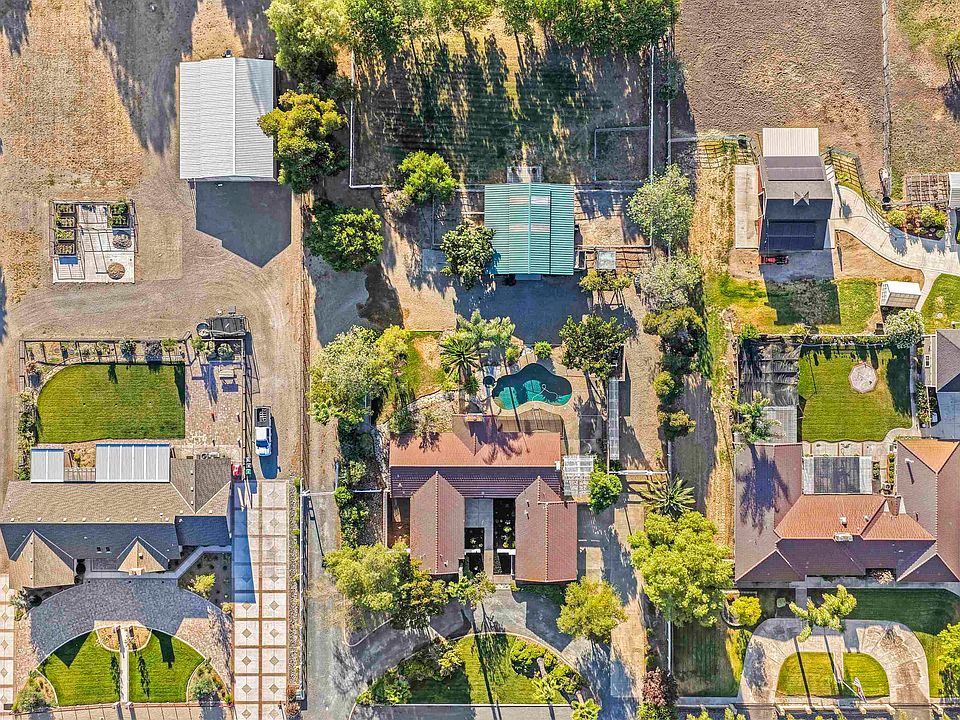 1st image of 23110 Los Ranchos Dr