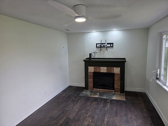 2nd image of 2129 Eddystone Ave