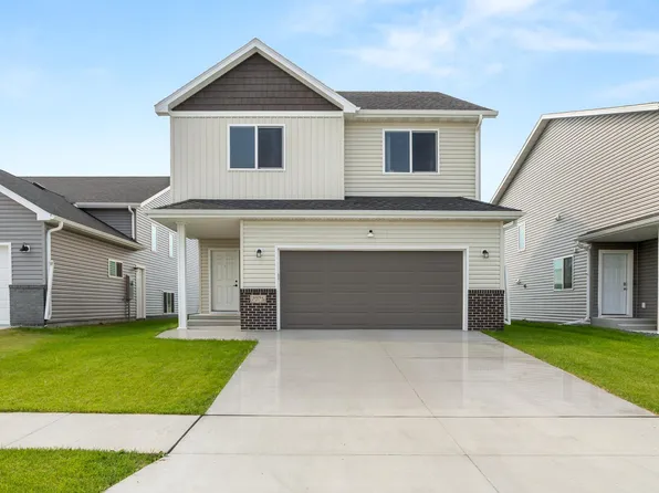 7075 Benji Ln, Horace, ND 58047