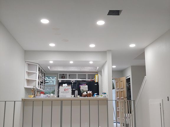 5th image of 5081 College View Ave APT 5