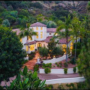 1115 Moraga Dr, Los Angeles, CA, 90049
