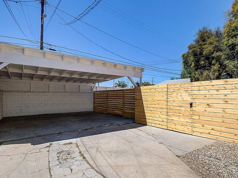 3871 S Hobart Blvd — Photo 31