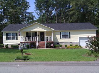 47 Walnut St, Barnwell, SC 29812