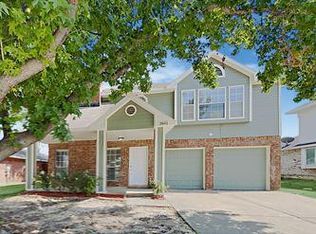 2845 Garden Grove Rd, Grand Prairie, TX 75052