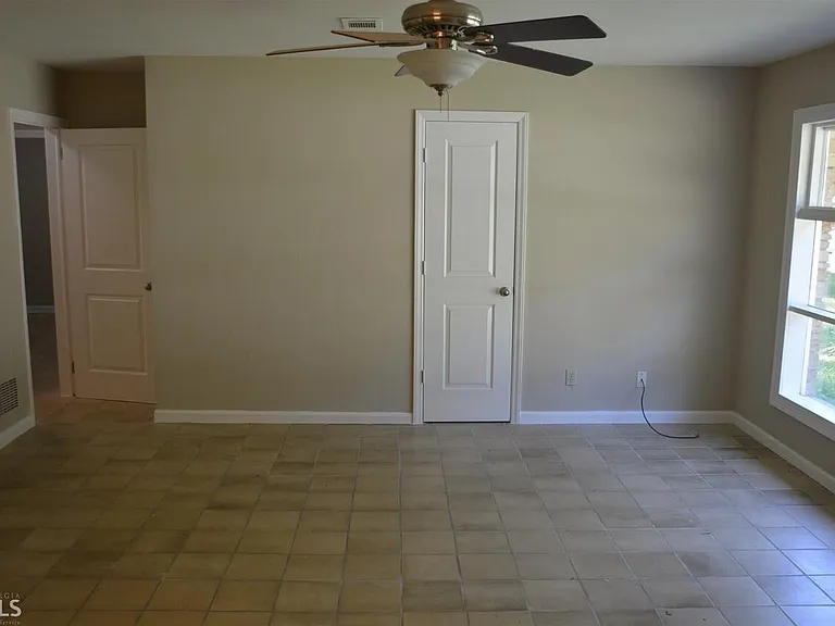 2336 Bonner Rd — Photo 2