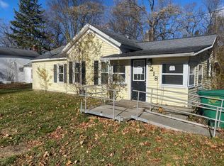 218 W Market St, Centreville, MI 49032