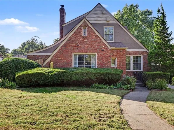 7346 Grand Ave, Kansas City, MO 64114