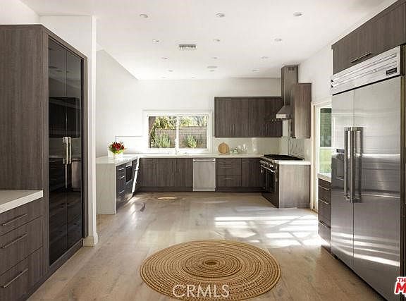 5th image of 23760 Oakfield Rd