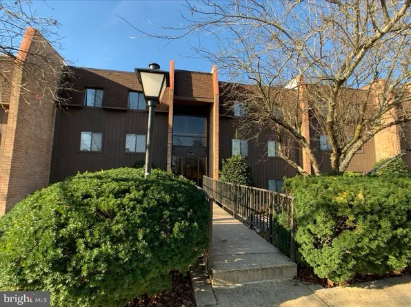 46 Hermitage Dr, New Hope, PA 18938