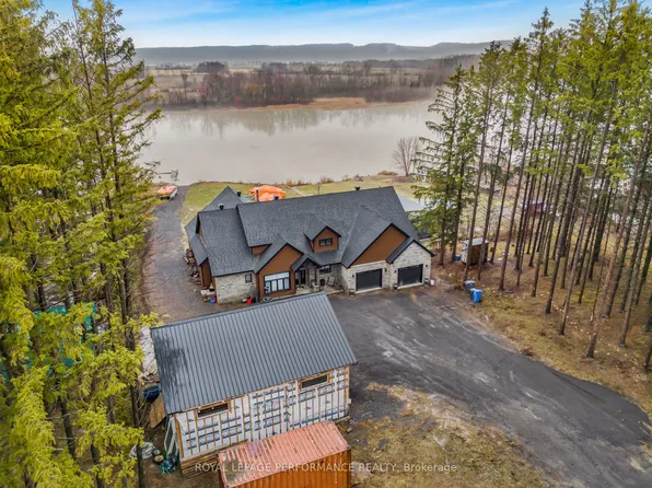 573 Bay Rd, Alfred And Plantagenet, ON K0B 1A0