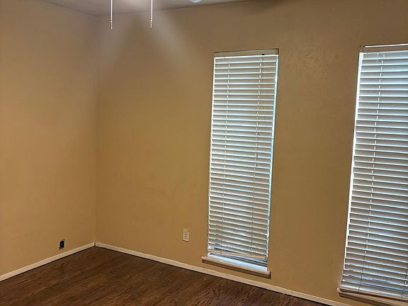 5th image of 1009 Acadia Dr