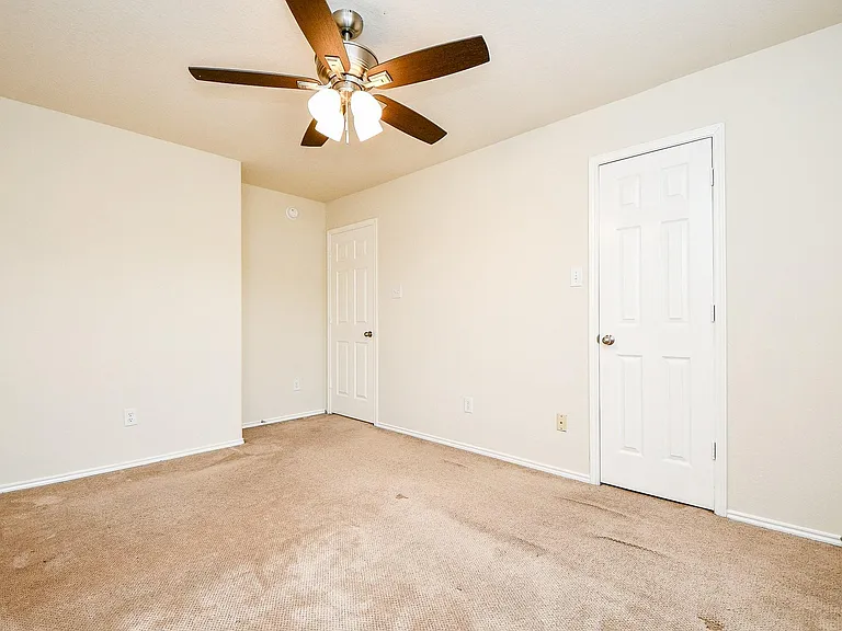 5327 Stonegate Dr — Photo 30