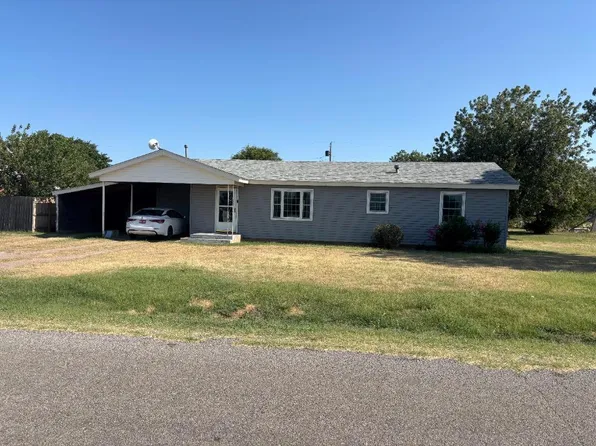 722 E 8th St, Olustee, OK 73560