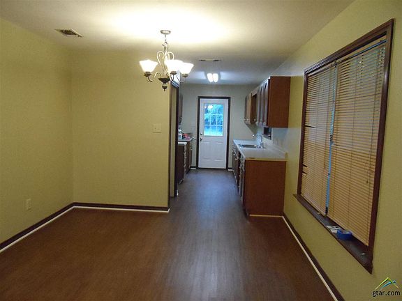 5th image of 805 Tenery St