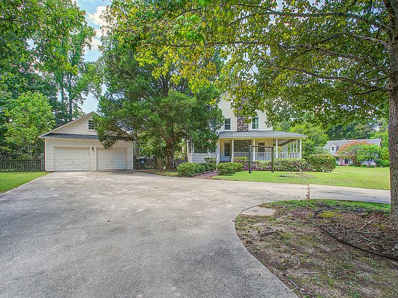 5th image of 1300 Limetree Ln