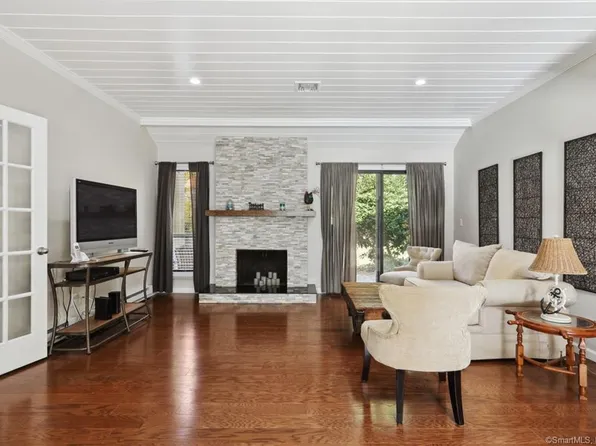 883 Heritage Village #B, Southbury, CT 06488