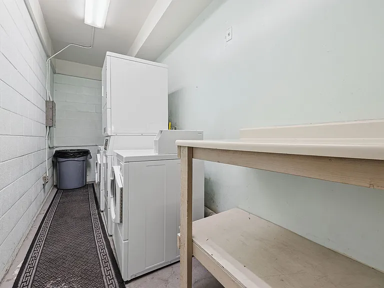 4131 Front St / 121 W Montecito Way — Photo 9