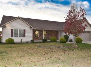 546 Rumer Sta, Red House, WV 25168