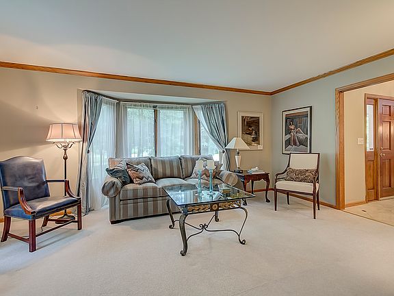 5th image of 10621 N Riverlake Ct