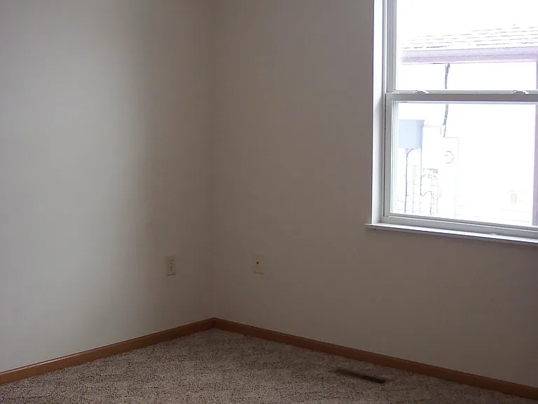 608 Mary Kay Ave — Photo 5