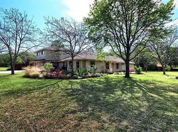 3rd image of 2803 Live Oak St