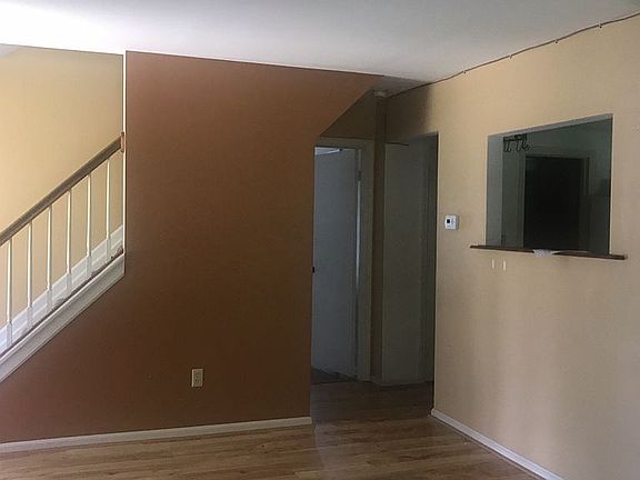 2nd image of 209 Crescent Dr