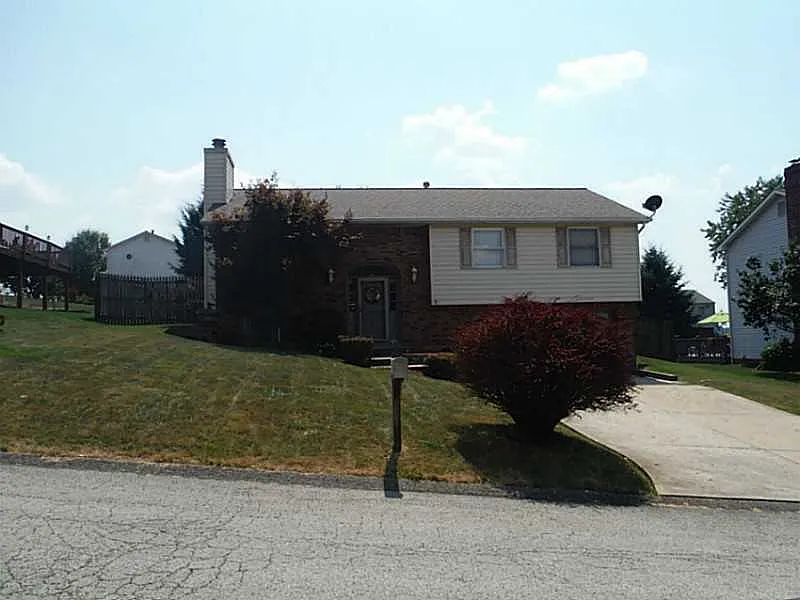 33 Janette Cir photo 1