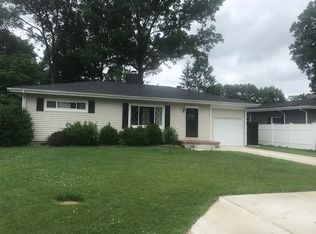 206 Forest View Dr, Huntington, WV 25705