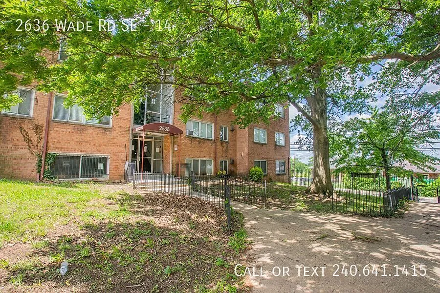 Charming 2 BR/1 BA Condo in Barry Farm! — Photo 2