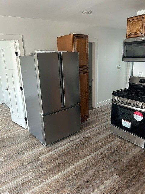 1st image of 416 Oak Hill Ave #2F