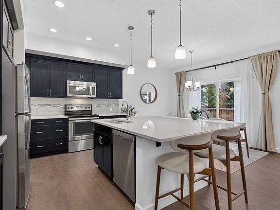 2nd image of 684 Evanston Dr NW