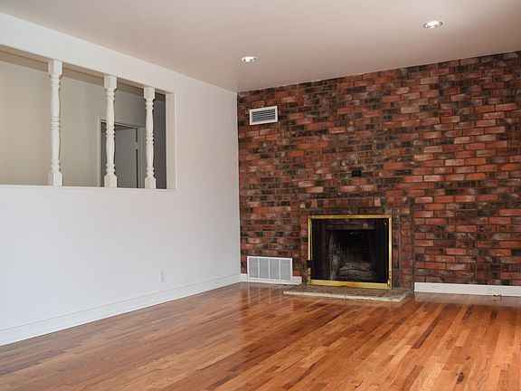 5th image of 558 W Bennett Ave