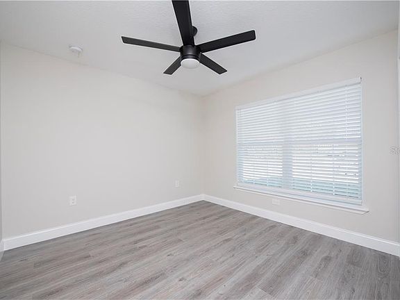 4th image of 1770 Meredith Ave