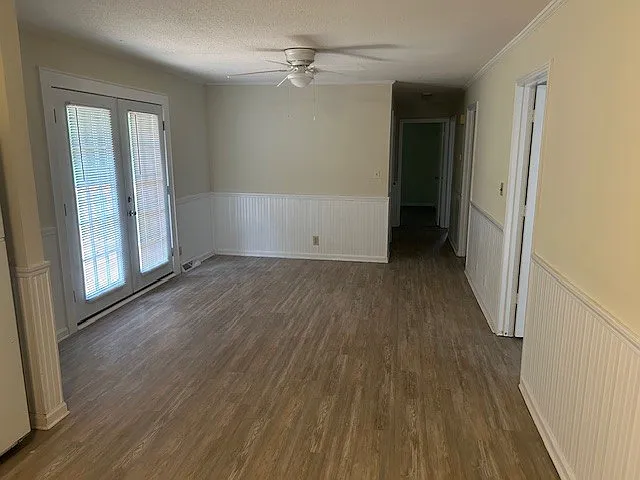 1273 Slayden Cir — Photo 4