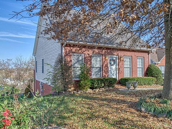 5th image of 1021 Nottingham Dr