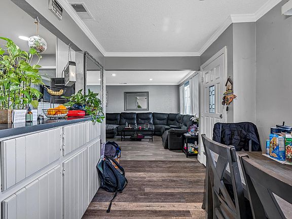 5th image of 3824 Sunny Rd