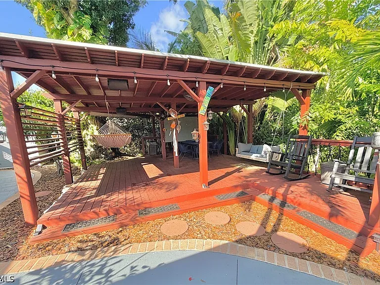 2702 McGregor Blvd — Photo 43
