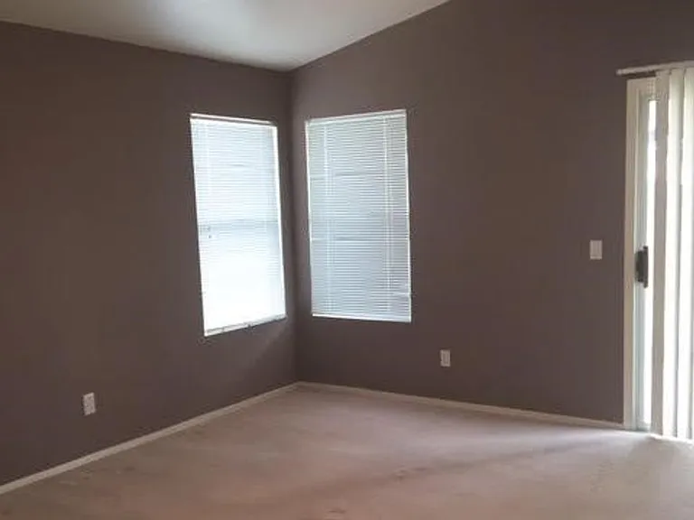 7078 W Hunnington Dr — Photo 5