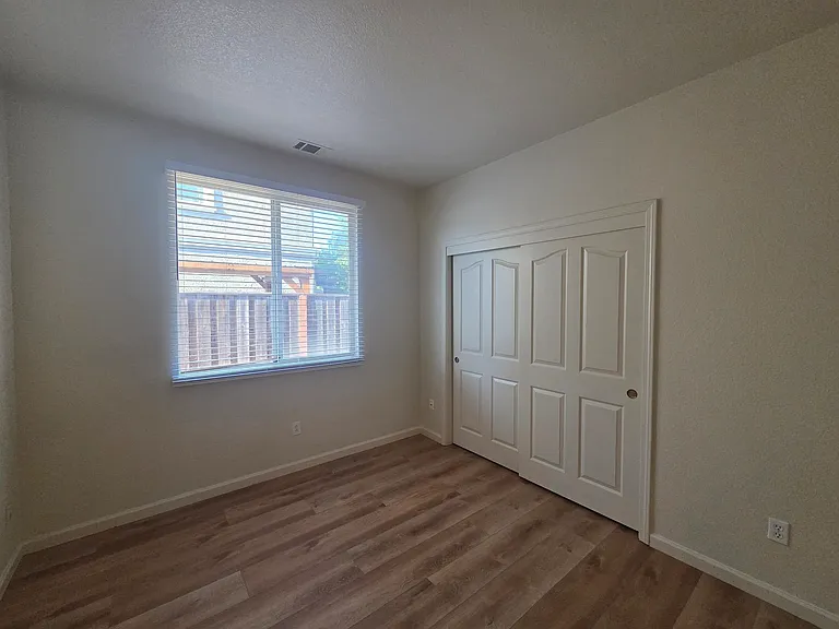 1646 Mallard St — Photo 11