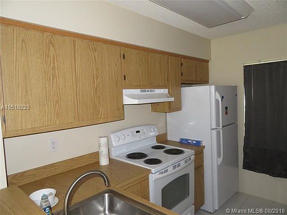 3rd image of 2216 N Cypress Bend Dr APT 204