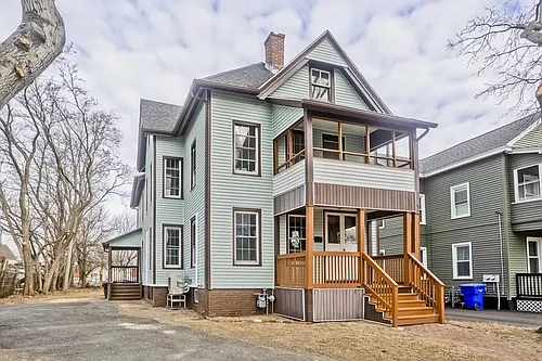 287 Walnut St #1 Photo 1