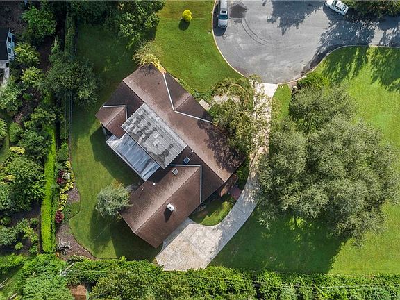 2nd image of 2401 Newport Ave