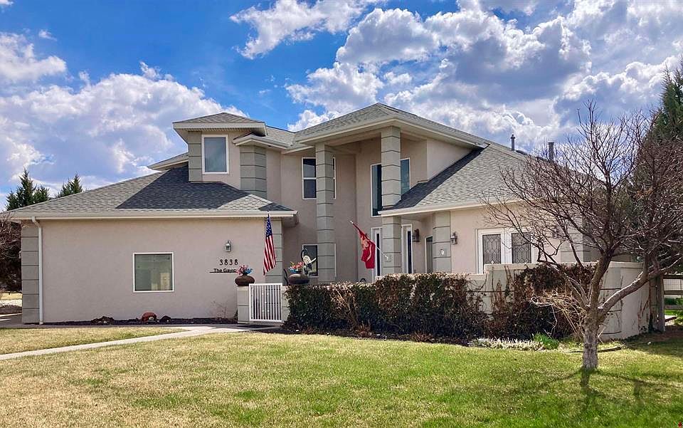 2nd image of 3838 Grand Mesa Drive