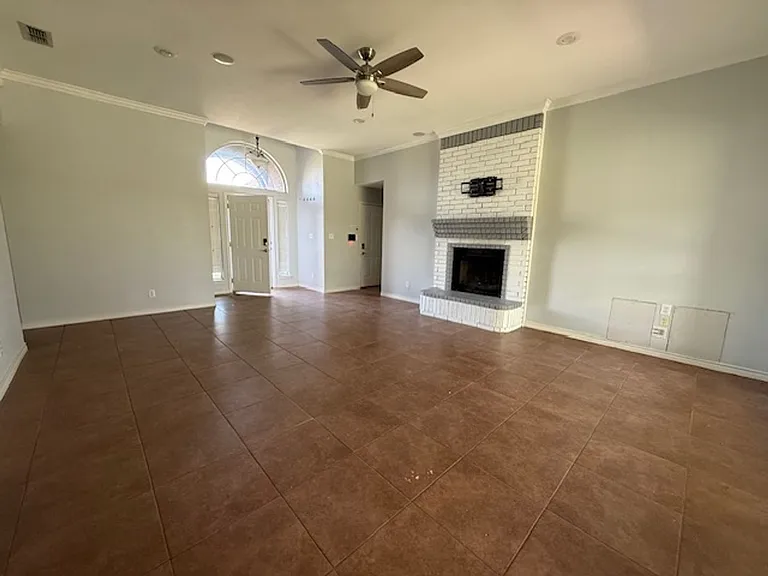 5409 Wagon Wheel Ave — Photo 3