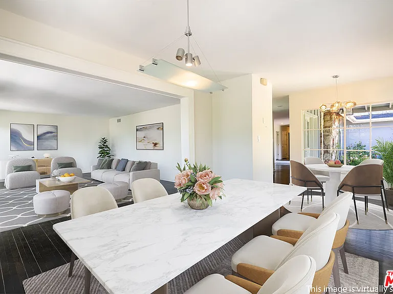 4645 Petit Ave — Photo 5