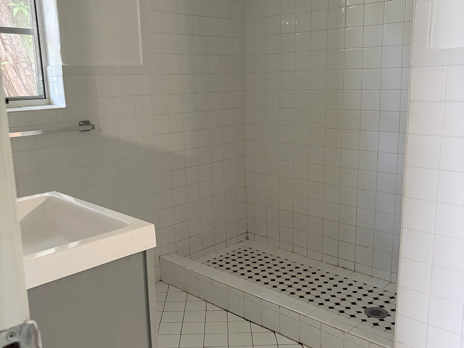 1 bed, 750 sqft, $1,850 — Photo 4